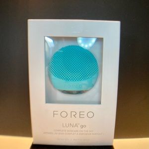 NEW Foreo Luna Go for Oily Skin, New